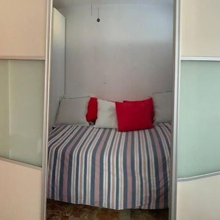 Apartment First Line Of The Sea Benalmadena Exterior photo